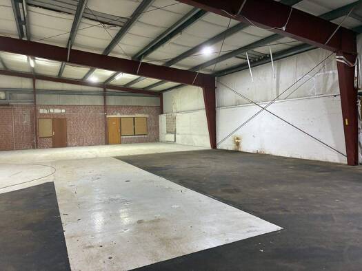 Lagerhalle zur Miete 2.650 € 552 m² Lagerfläche teilbar ab 180 m² Industriestraße 8 Tarp 24963