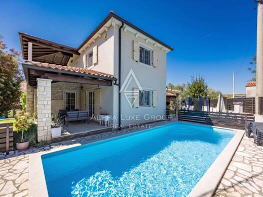 Einfamilienhaus zum Kauf 450.000 € 4 Zimmer 131 m² Sveti Lovreč Lovreć 52440