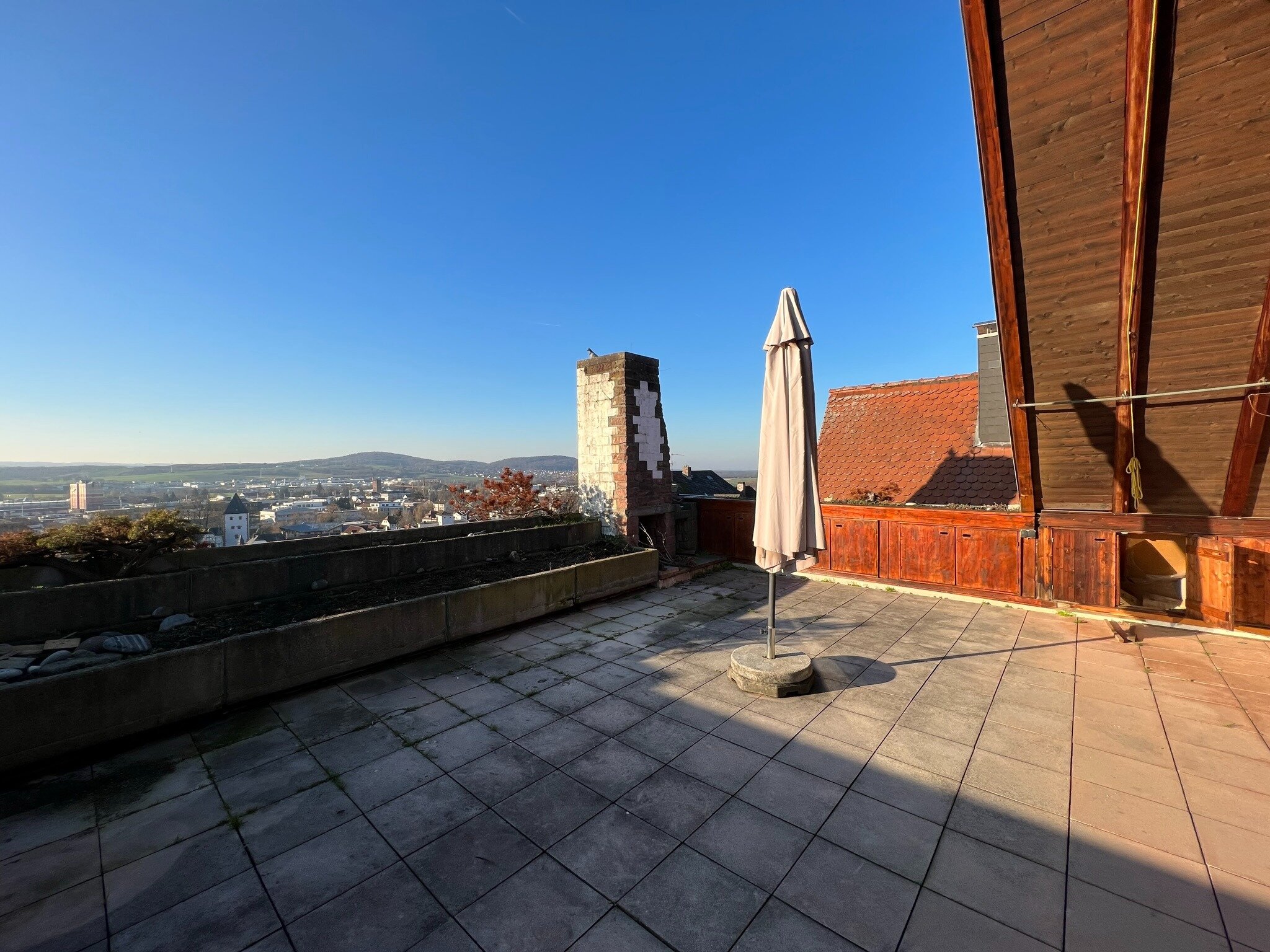 Wohnung zur Miete 1.225 € 2 Zimmer 106 m²<br/>Wohnfläche 3.<br/>Geschoss 01.03.2025<br/>Verfügbarkeit Gelnhausen Gelnhausen 63571