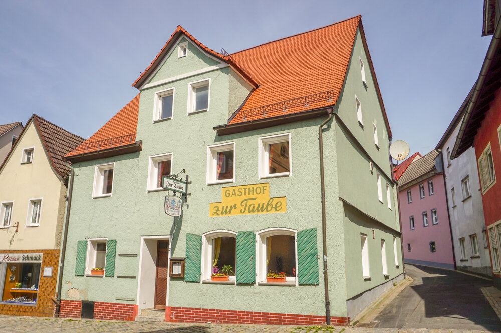 Haus zum Kauf 194.500 € 9 Zimmer 224,4 m²<br/>Wohnfläche 200 m²<br/>Grundstück Gräfenberg Gräfenberg 91322