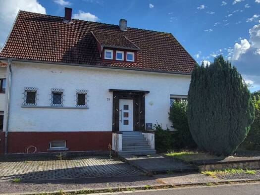 Mehrfamilienhaus zum Kauf 350.000 € 7 Zimmer 250 m² 1.350 m² Grundstück frei ab sofort Reimsbach Beckingen 66701