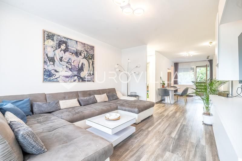 Wohnung zur Miete 1.300 € 3 Zimmer 92 m²<br/>Wohnfläche 4.<br/>Geschoss Dugave 10020