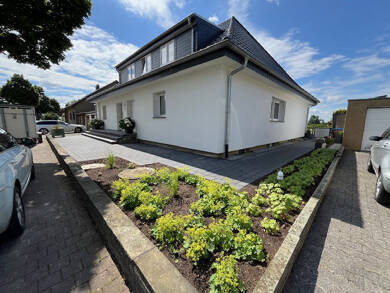 Wohnung zur Miete 1.500 € 5 Zimmer 205 m² frei ab 01.11.2025 Lippstadt 59556