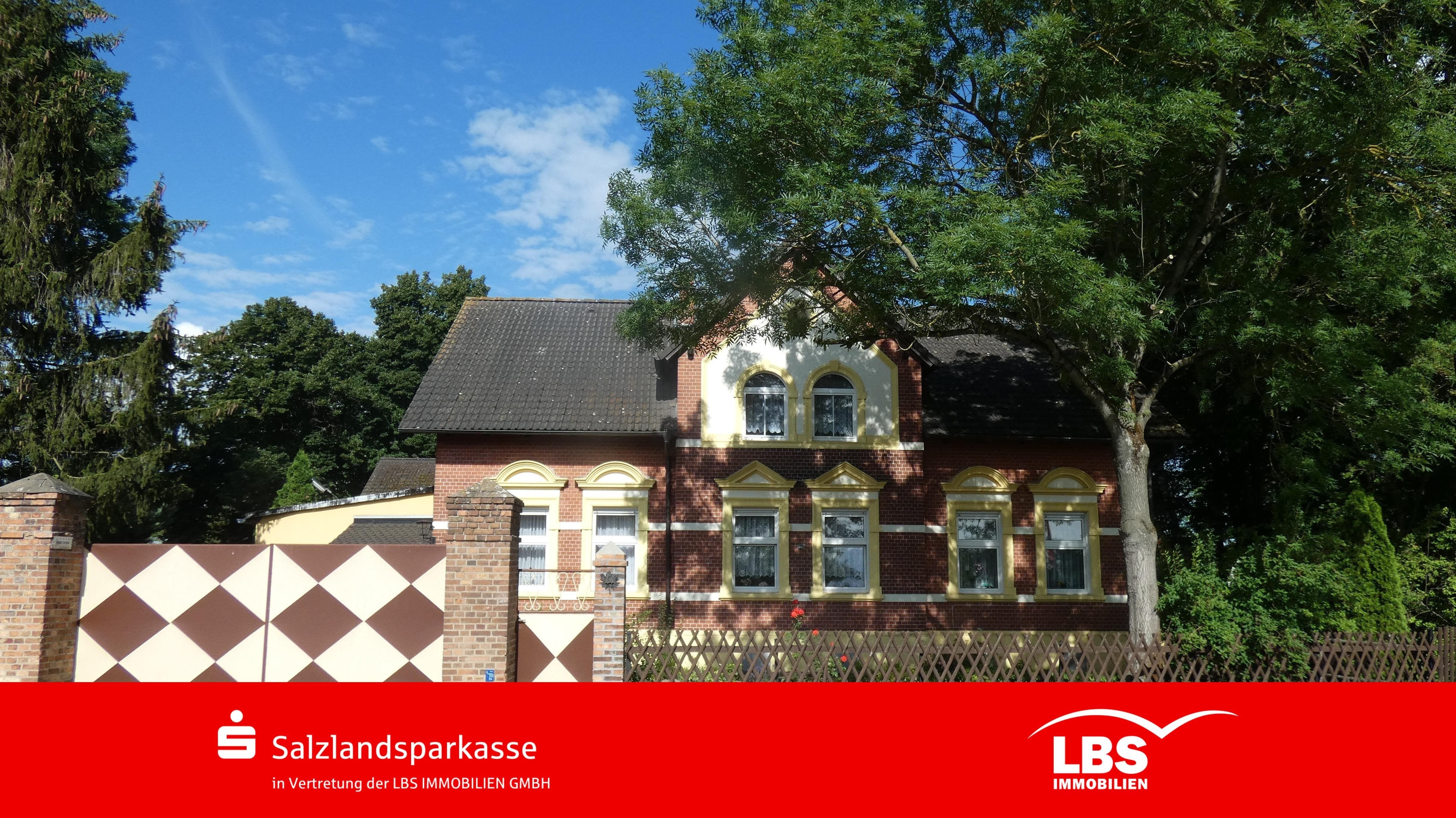 Einfamilienhaus zum Kauf 269.000 € 9 Zimmer 250 m²<br/>Wohnfläche 2.813 m²<br/>Grundstück Staßfurt Staßfurt 39418