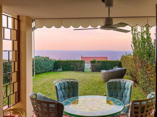 Haus zum Kauf 1.200.000 € 6 Zimmer 210 m² 90 m² Grundstück frei ab sofort via Pietro Mascagni 10 Lazise 37017