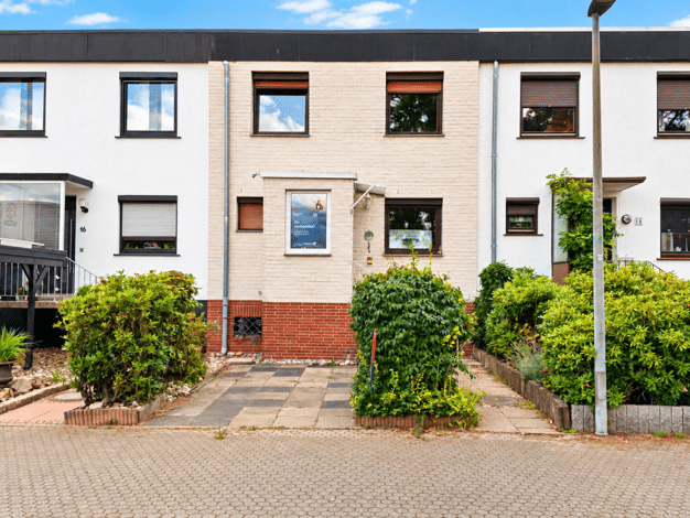 Reihenmittelhaus zum Kauf 235.000 € 4 Zimmer 106 m² 203 m² Grundstück Altgarbsen Garbsen 30823