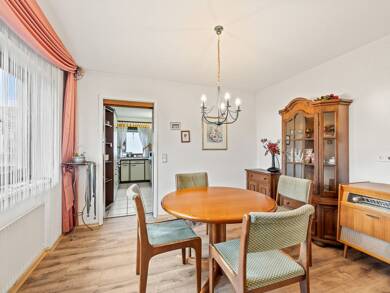 Einfamilienhaus zum Kauf 535.000 € 6 Zimmer 241 m² 949 m² Grundstück Wutöschingen Wutöschingen 79793