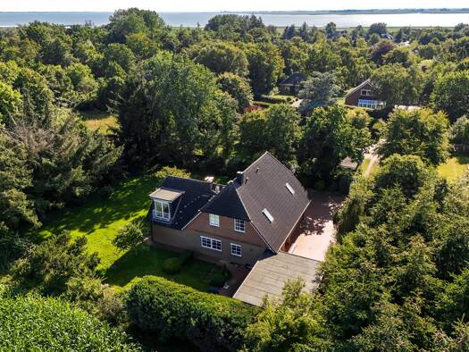 Einfamilienhaus zum Kauf 649.000 € 6 Zimmer 204 m² 1.396 m² Grundstück Schobüll Husum 25813