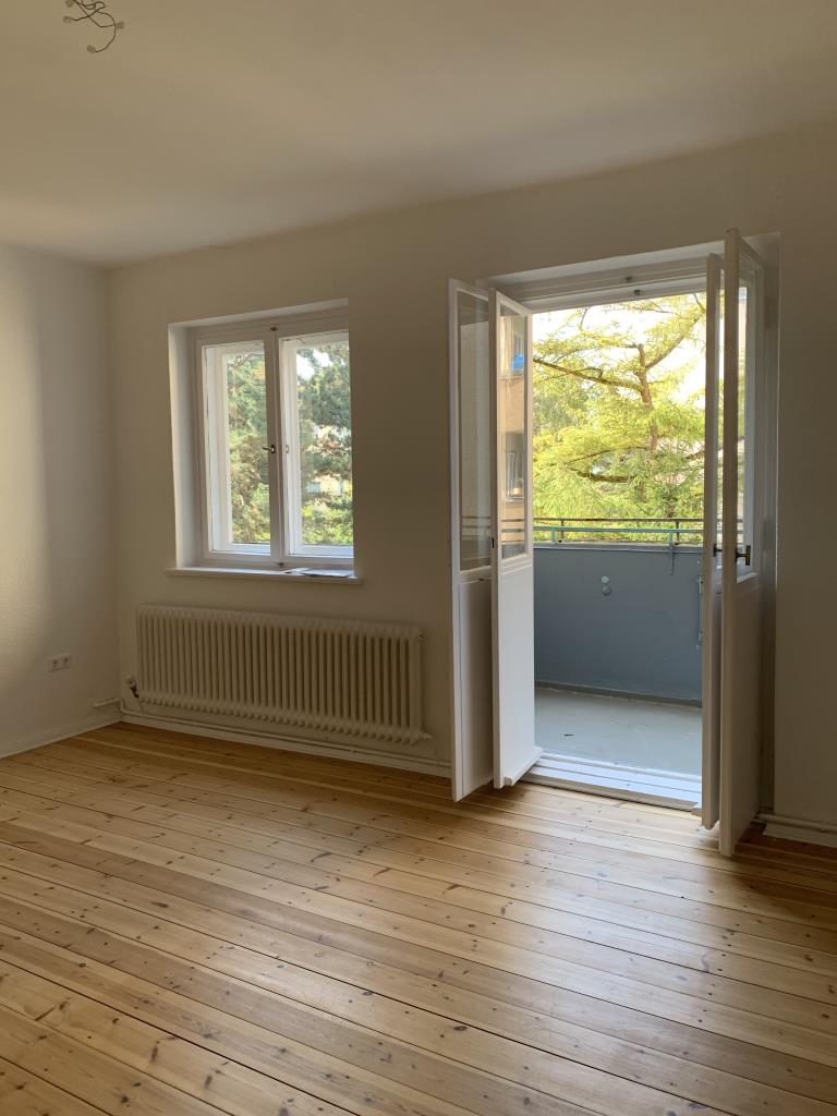 Wohnung zum Kauf provisionsfrei 206.000 € 1,5 Zimmer 54,7 m²<br/>Wohnfläche 1.<br/>Geschoss Ollenhauerstraße 86 Reinickendorf Berlin 13403