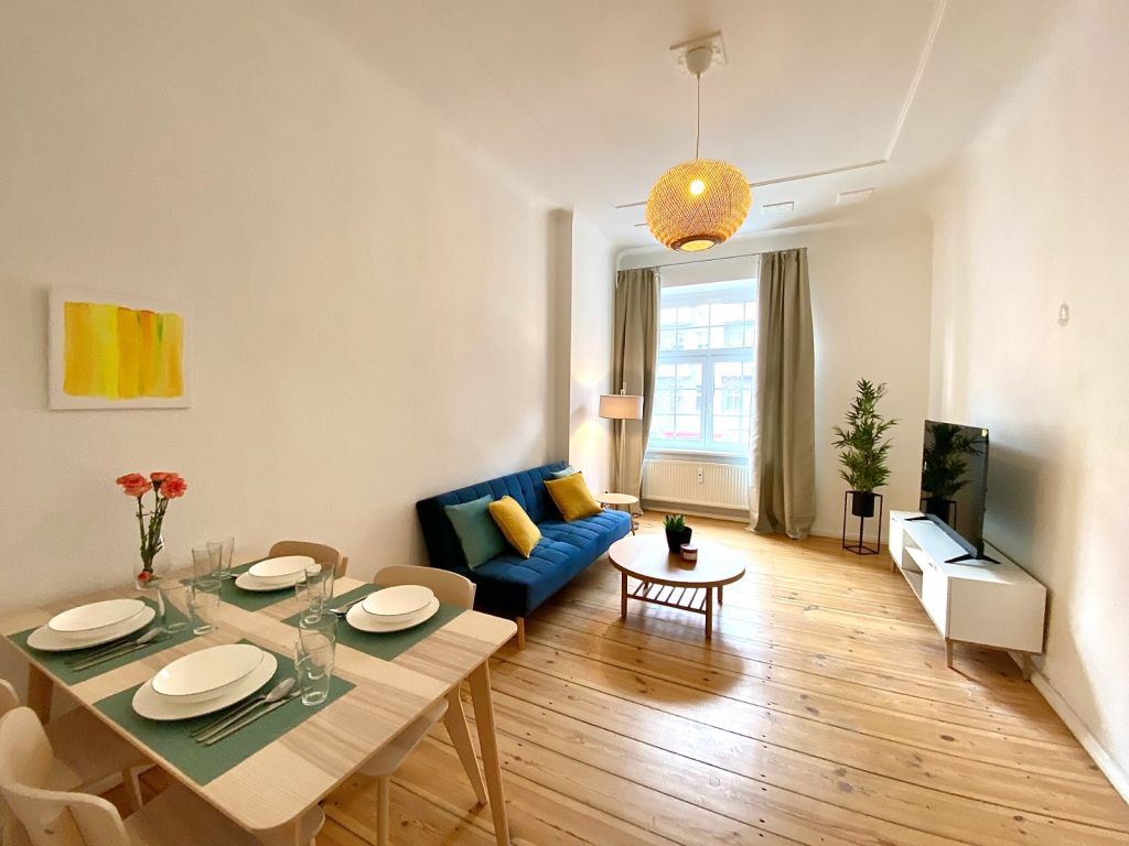 Wohnung zur Miete Wohnen auf Zeit 1.890 € 1 Zimmer 65 m²<br/>Wohnfläche ab sofort<br/>Verfügbarkeit Elsenstraße Alt-Treptow Berlin 12435