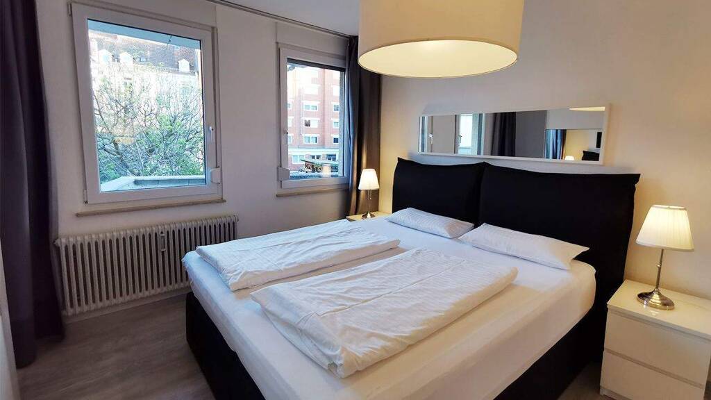 Wohnung zur Miete Wohnen auf Zeit 4.100 € 4 Zimmer 90 m² frei ab sofort Weststadt Heidelberg 69115