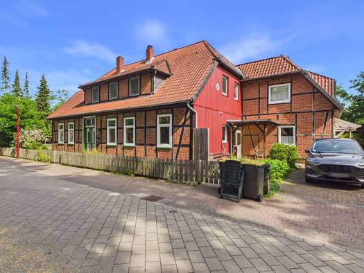 Mehrfamilienhaus zum Kauf 549.000 € 14 Zimmer 396,4 m² 2.075 m² Grundstück Hermannsburg 29320