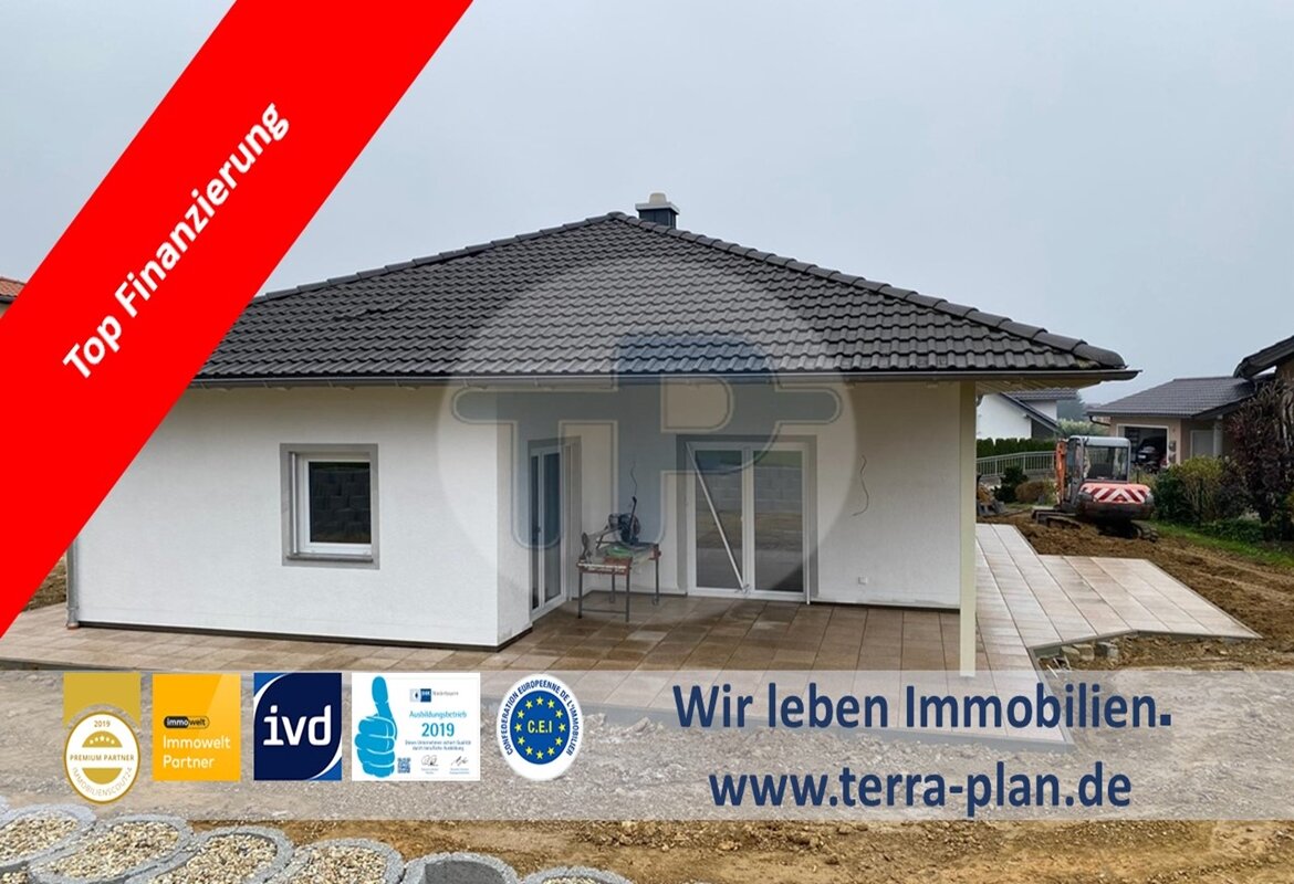 Bungalow zum Kauf 495.000 € 4 Zimmer 115 m²<br/>Wohnfläche 657 m²<br/>Grundstück Hacklberg Passau 94034