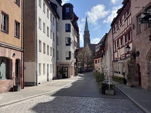 Wohnung zur Miete 505 € 1 Zimmer 25,7 m² Geschoss 3/4 frei ab sofort Sebald Nürnberg 90403