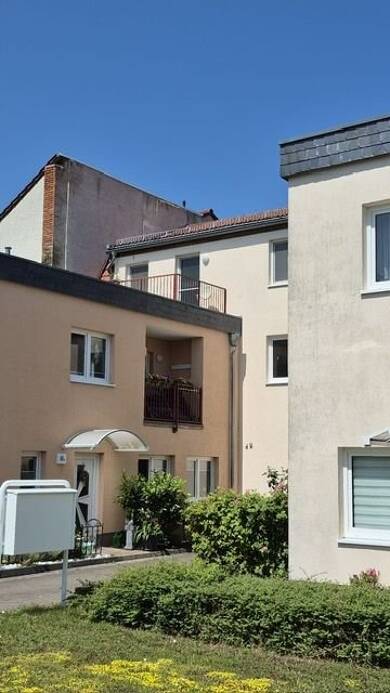 Wohnung zur Miete 432 € 2 Zimmer 61,6 m² Dachgeschoss, 2. Geschoss frei ab sofort Brandenburger Straße 68 Genthin Genthin 39307