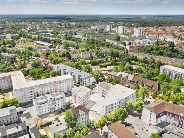 Wohnung zur Miete 1.449 € 4 Zimmer 108,9 m² 2. Geschoss Seilerstraße 2 Hennigsdorf 16761