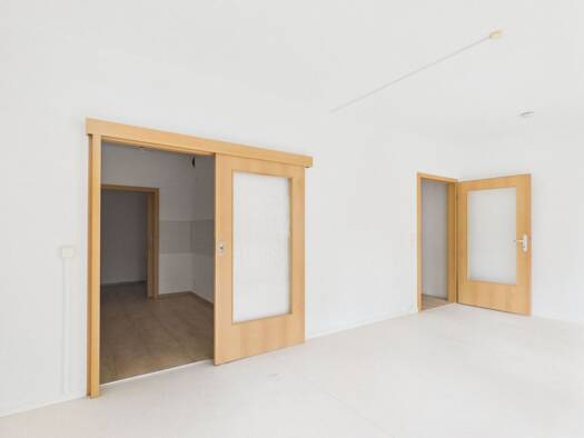 Wohnung zur Miete 357 € 2 Zimmer 67,5 m² EG Paul-Arnold-Straße 10 Sonnenberg Sonnenberg 09130
