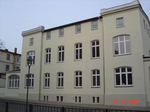 Wohnung zur Miete 410 € 2 Zimmer 55 m² 2. Geschoss frei ab sofort Tiergartenstraße 23 Neustrelitz 17235