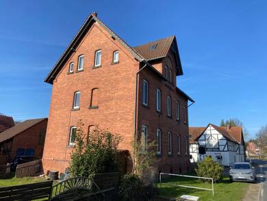 Mehrfamilienhaus zum Kauf provisionsfrei 281.000 € 12 Zimmer 254 m² 753 m² Grundstück frei ab sofort Weghausstraße 1 Friedland Friedland 37133