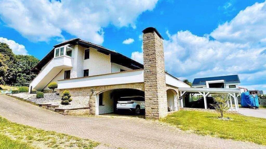 Einfamilienhaus zum Kauf 995.000 € 330 m² 28.109 m² Grundstück Hosenfeld 36154