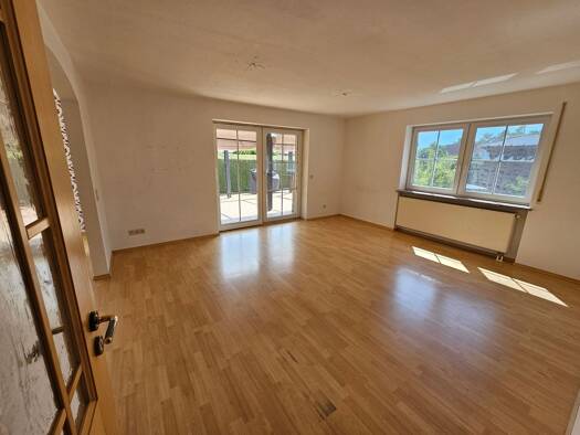 Terrassenwohnung zur Miete 1.300 € 2 Zimmer 115 m² Geschoss EG/2 frei ab 01.09.2026 Evangelikreuz 11 Babenhausen Babenhausen 87727