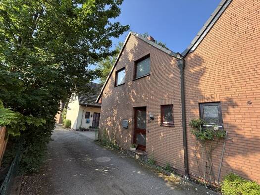 Doppelhaushälfte zum Kauf 199.000 € 4 Zimmer 111,2 m² 213,3 m² Grundstück Burg-Grambke Nord 28719