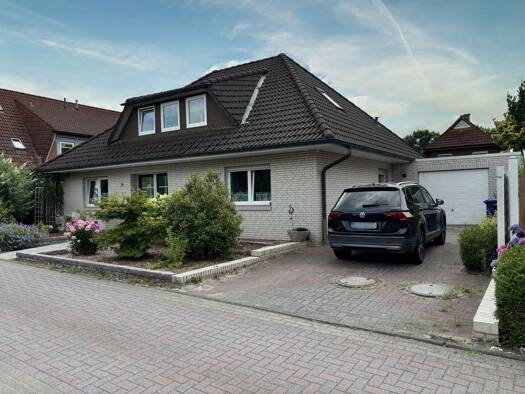 Einfamilienhaus zum Kauf 349.000 € 6 Zimmer 107,2 m² 560 m² Grundstück Hahn Rastede 26180
