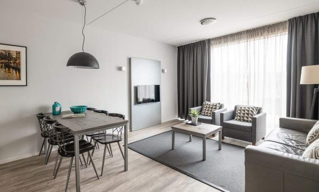 Studio zur Miete 700 € 2 Zimmer 65 m²<br/>Wohnfläche Moltkestraße 11 Altstadt - Ring Freiburg im Breisgau 79098