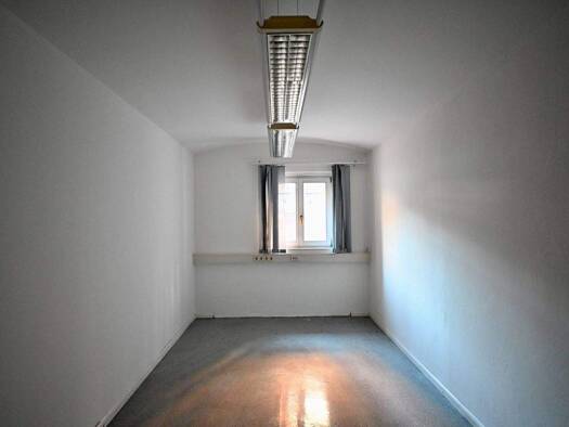 Ladenfläche zur Miete 1.500 € 169 m² Verkaufsfläche Bozen 39100