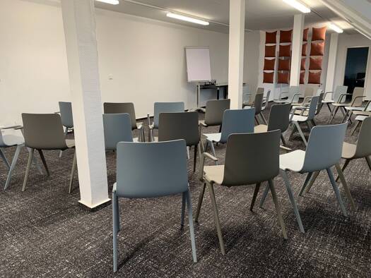 Büro zur Miete provisionsfrei 20 € 1 Zimmer 110 m² Bürofläche Altenfurt Südöstliche Außenstadt 90475