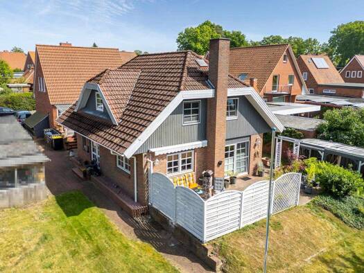 Einfamilienhaus zum Kauf 9 Zimmer 190 m² 843 m² Grundstück Deutsch Evern 21407