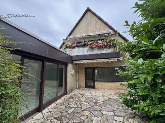 Einfamilienhaus zum Kauf 695.000 € 6,5 Zimmer 185 m² 1.245 m² Grundstück Harksheide Norderstedt 22844