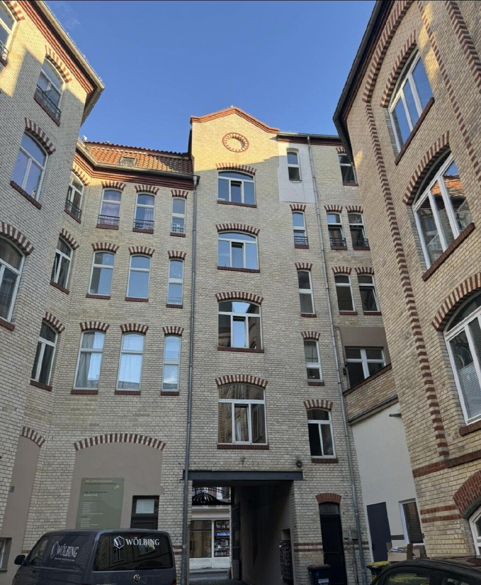 Mehrfamilienhaus zur Miete 40 Zimmer 1.100 m²<br/>Wohnfläche 419 m²<br/>Grundstück Nördliche Innenstadt Halle / Mitte 06108