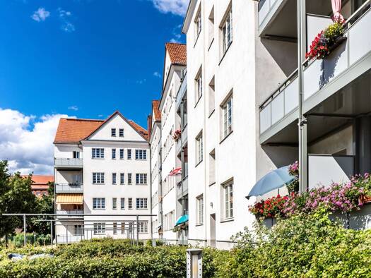 Wohnung zur Miete 351 € 1 Zimmer 54 m² Geschoss 3/4 frei ab 01.10.2026 Neustadt Brandenburg an der Havel 14776