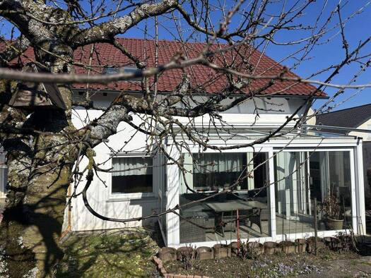 Doppelhaushälfte zum Kauf 445.000 € 5 Zimmer 132 m² 279 m² Grundstück Eschenbach 73107