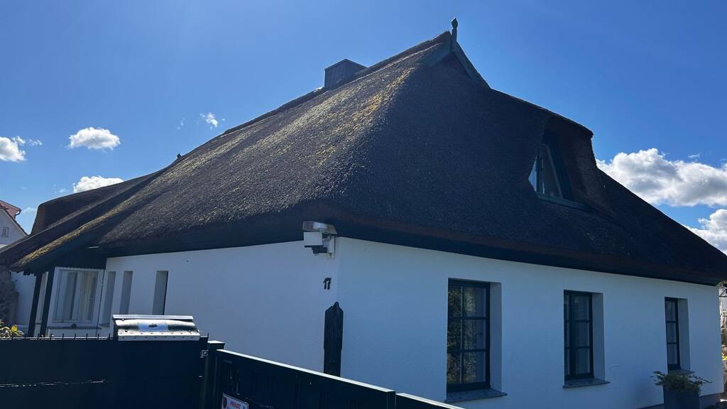 Doppelhaushälfte zum Kauf 394.000 € 5 Zimmer 160 m² 516 m² Grundstück frei ab sofort Rosenstraße 17 Wieck Greifswald 17493