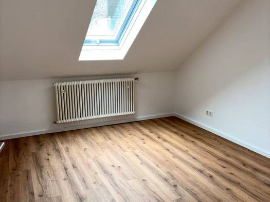 WG-Zimmer zur Miete 300 € 12 m² Geschoss 4/5 frei ab 01.04.2026 Hellmundstraße 11 Wiesbaden 65183