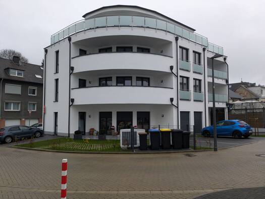 Wohnung zur Miete 1.100 € 2,5 Zimmer 83 m² Geschoss 1/2 frei ab sofort Weingartenstraße 20 Hörde Dortmund 44263