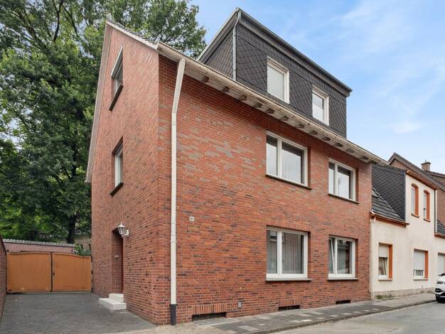 Einfamilienhaus zum Kauf 229.000 € 7 Zimmer 179,8 m² 554 m² Grundstück Rheine Rheine 48429