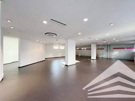 Laden zur Miete 3.500 € 2 Zimmer 300 m² Verkaufsfläche Hauptstraße 83 - 85 Urfahr Linz 4040
