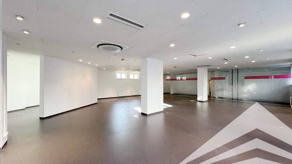 Laden zur Miete 3.500 € 2 Zimmer 300 m² Verkaufsfläche Hauptstraße 83 - 85 Urfahr Linz 4040