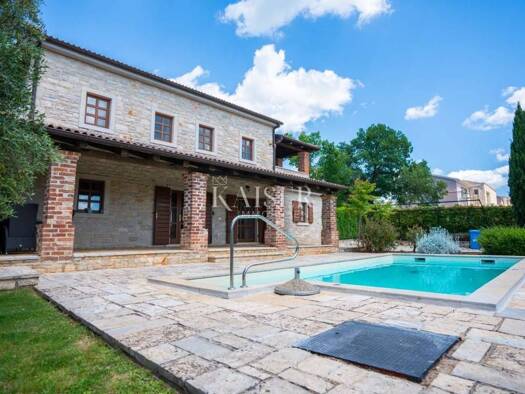 Haus zum Kauf 570.000 € 5 Zimmer 210 m² Sveti Lovrec Sveti Lovrec