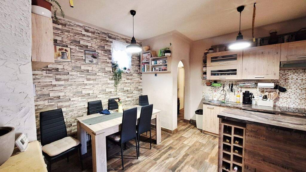 Einfamilienhaus zum Kauf provisionsfrei 85.000 € 4 Zimmer 110 m² Vése