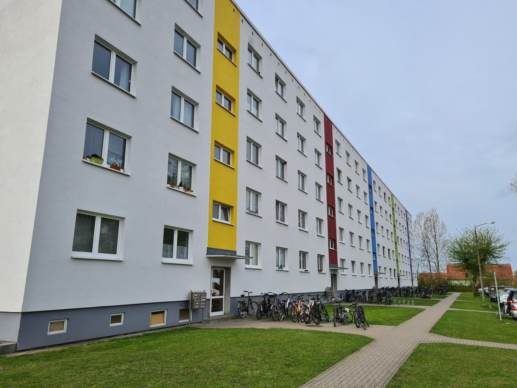 Wohnung zur Miete 442 € 4 Zimmer 68 m²<br/>Wohnfläche 1.<br/>Geschoss ab sofort<br/>Verfügbarkeit Brandteichstraße 18b Industriegebiet Greifswald 17489