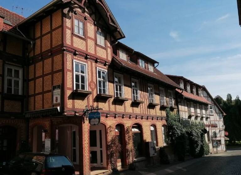 Mehrfamilienhaus zum Kauf als Kapitalanlage geeignet 195.000 € 399 m²<br/>Wohnfläche 350 m²<br/>Grundstück Bad Sooden-Allendorf Bad Sooden-Allendorf 37242