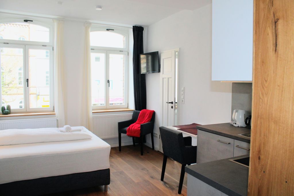 Wohnung zur Miete Wohnen auf Zeit 1.311 € 1 Zimmer 20 m²<br/>Wohnfläche 01.05.2025<br/>Verfügbarkeit Ketzerbach Altstadt Marburg 35037