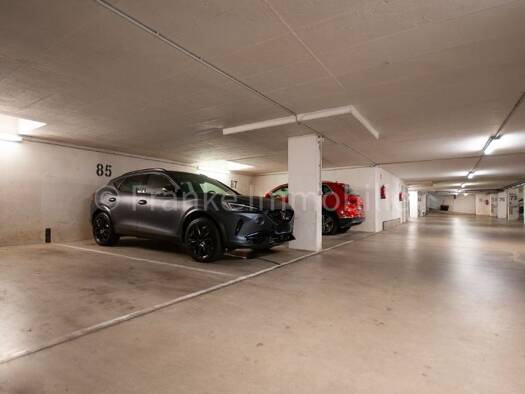 Tiefgaragenstellplatz zur Miete provisionsfrei 85 € Voglerstraße 7 Blasewitz Dresden 01277