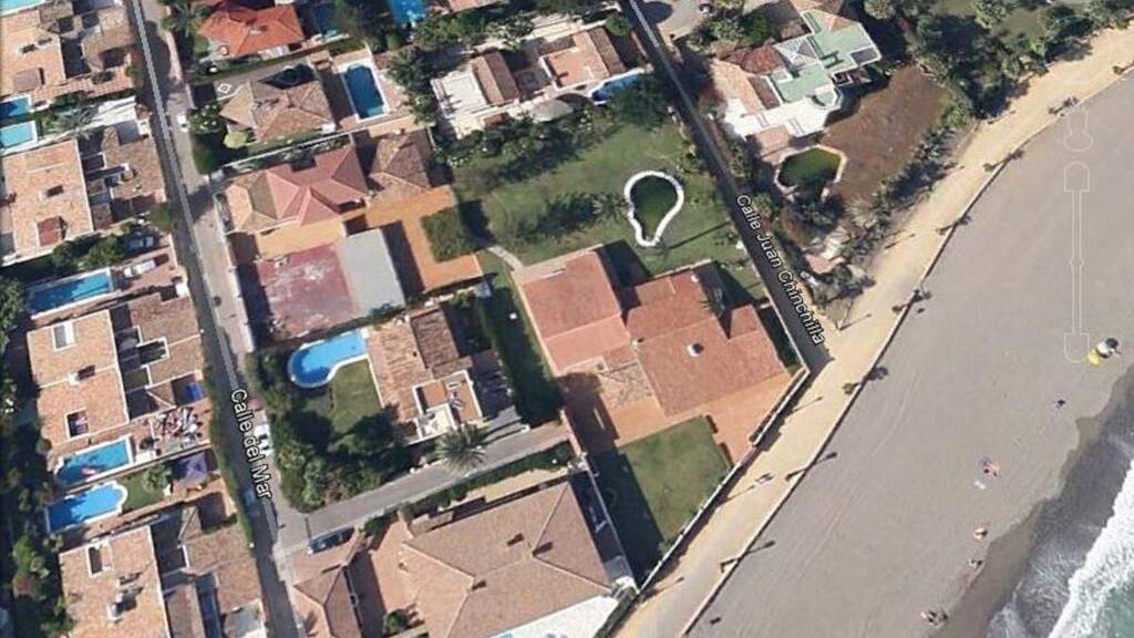 Haus zum Kauf 12.000.000 € 951 m² 3.001 m² Grundstück Lomas del Puerto 29600