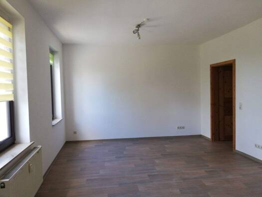 Wohnung zur Miete 299 € 3 Zimmer 72 m² 1. Geschoss frei ab sofort Bergstrasse Schmölln 04626
