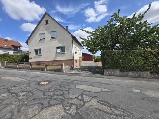 Einfamilienhaus zum Kauf 217.000 € 8 Zimmer 167,2 m² 710 m² Grundstück Höpfingen Höpfingen 74746
